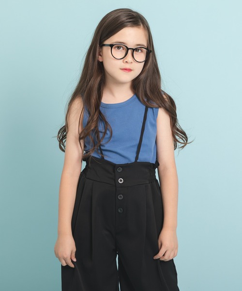 URBAN CHERRY(アーバンチェリー)の「アシンメトリーネックノースリーブトップス+ストラップサロペットパンツセット(Tシャツ/カットソー・キッズ・ブラック・100cm/110cm/120cm/130cm/140cm/150cm)」の22枚目の写真