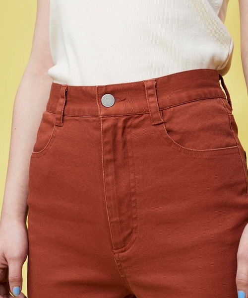 FOREVER 21（フォーエバー トゥエンティーワン）の「ストレッチツイルフレアパンツ（その他パンツ・レディース・ブラウン系その他4/ブルー系その他2・MEDIUM/SMALL）」の4枚目の写真