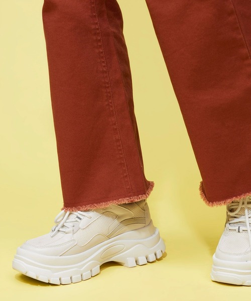 FOREVER 21（フォーエバー トゥエンティーワン）の「ストレッチツイルフレアパンツ（その他パンツ・レディース・ブラウン系その他4/ブルー系その他2・MEDIUM/SMALL）」の10枚目の写真