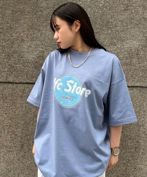 MFC STORE（エムエフシーストア）の「MFC STORE ROCK LOGO BIG SILHOUETTE TEE（Tシャツ/カットソー・メンズ・ホワイト系その他/パープル系その他/グリーン系その他/ブルー系その他/スモークピンク/グレイッシュベージュ・M/L/XL）」の4枚目の写真