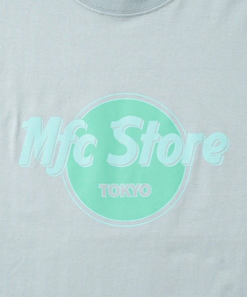MFC STORE（エムエフシーストア）の「MFC STORE ROCK LOGO BIG SILHOUETTE TEE（Tシャツ/カットソー・メンズ・ホワイト系その他/パープル系その他/グリーン系その他/ブルー系その他/スモークピンク/グレイッシュベージュ・M/L/XL）」の17枚目の写真