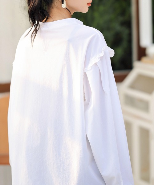 TeddyShop（テディショップ）の「【UVカット率 99%以上】レディース水着 長袖フリルラッシュガード＋ショートパンツ 上下2点セット【WEB限定】水陸両用 水着体型カバー（ラッシュガード・レディース・ブラック×カーキ/ブラウン系その他/ホワイト系その他/ブルー系その他/ブラック×ライム/グリーン系その他/グレー系その他2/サンドベージュ/ブラック系その他/ブラック×ブラック/ホワイト×ブラック/グレー系その他/ブラウン系その他2・L/M）」の18枚目の写真