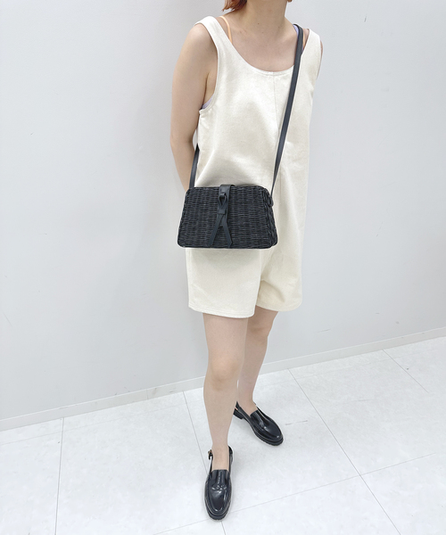 Larone(ラロネ)の「【LARONE/ラロネ】リボンバッグ(ショルダーバッグ・レディース・ブラック・FREE)」の2枚目の写真