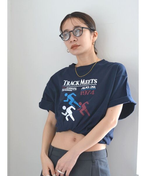 Ungrid(アングリッド)の「カラーロゴルーズTee(Tシャツ/カットソー・レディース・オフホワイト/グリーン/ネイビー/ブラウン・FREE)」の7枚目の写真