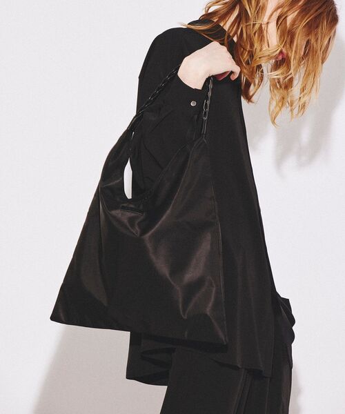 tk.TAKEO KIKUCHI（ティーケータケオキクチ）の「◆フロシキバッグ（トートバッグ・メンズ・ブラック系1/ブラック/ブラック系/ホワイト系5/ネイビー系5/ブラック系6/グレー系4/ブラック系5/ブラック系2/ブルー系3/ブラック系3・00）」の4枚目の写真