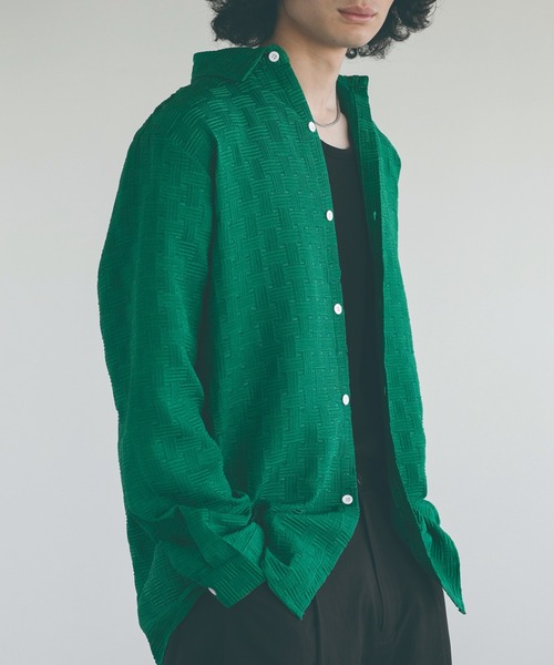 Loudmouth XL 黒シャツ エンボス加工 Loudmouth XL 黒シャツ エンボス加工