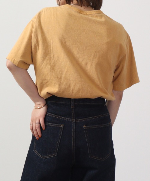 LUMBER(ランバー)の「LUMBER プリントTシャツ(Tシャツ/カットソー・レディース・ホワイト/グレイッシュブルー/ホワイト系/ホワイト系1/ホワイト系3/ホワイト系4/ピンク系/ウッド/ナチュラル/ホワイト系2/ブラック系1/ピンク系1/ブラック系/イエロー系/マスタード・M/L/XL)」の22枚目の写真