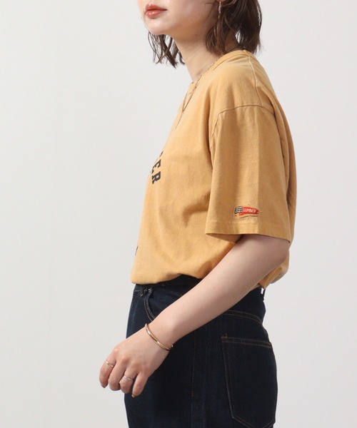 LUMBER(ランバー)の「LUMBER プリントTシャツ(Tシャツ/カットソー・レディース・ホワイト/グレイッシュブルー/ホワイト系/ホワイト系1/ホワイト系3/ホワイト系4/ピンク系/ウッド/ナチュラル/ホワイト系2/ブラック系1/ピンク系1/ブラック系/イエロー系/マスタード・M/L/XL)」の21枚目の写真