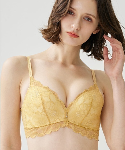 tutuanna（チュチュアンナ）の「[特盛ブラ・ノンワイヤー]ラクに盛れる シャルマンノワールブラ（ブラジャー・レディース・ブラック/グリーン/ラベンダー/オレンジ/ダークグリーン/グレイッシュブルー/コーラルピンク/オフホワイト/ピンク/ミント/ダークブルー/セージグリーン/マスタード/ダークパープル/ホワイト×ネイビー/グリーン系6/グレー系3/サックスブルー系1・B75/A75/D65/C65/E65/C70/B65/C75/A65/D70/E70/C80/A70/E75/E80/B70/D75/D80）」の15枚目の写真