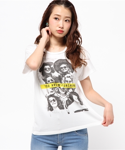 ROSE BUD(ローズバッド)の「LCTT-151116 PHOTO PT C/N S/S-T(Tシャツ/カットソー・レディース・ホワイト/ミックスグレー・ONE SIZE)」の2枚目の写真