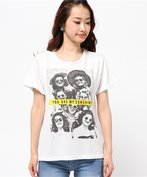ROSE BUD(ローズバッド)の「LCTT-151116 PHOTO PT C/N S/S-T(Tシャツ/カットソー・レディース・ホワイト/ミックスグレー・ONE SIZE)」の3枚目の写真