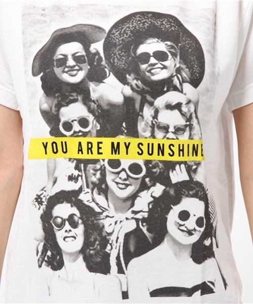 ROSE BUD(ローズバッド)の「LCTT-151116 PHOTO PT C/N S/S-T(Tシャツ/カットソー・レディース・ホワイト/ミックスグレー・ONE SIZE)」の6枚目の写真