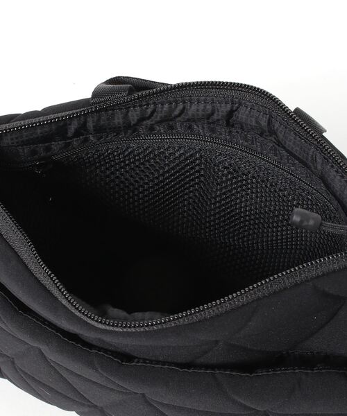 THE NORTH FACE（ザノースフェイス）の「ザ・ノースフェイス / ジオフェイスポーチ NM32356（ショルダーバッグ・メンズ・グレー/ネイビー/ブラック/カーキ系・ONE SIZE）」の7枚目の写真