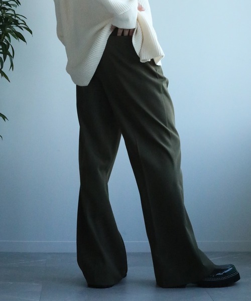 aimoha（アイモハ）の「aimoha menセンタータックフレアパンツ（その他パンツ・メンズ・ブラック/カーキ/ブラウン・L/M/XL）」の9枚目の写真