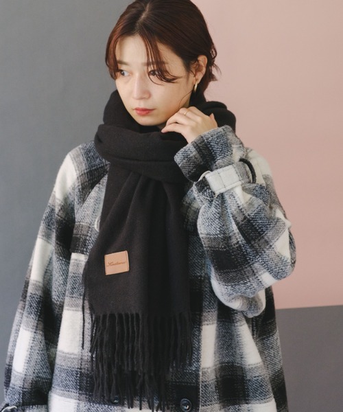 Kastane（カスタネ）の「【WEB限定カラー】ツイルマフラー（マフラー・レディース・ブラック/ブラウン/サックスブルー/ピンク/アイボリー・FREE）」の13枚目の写真