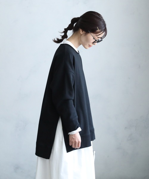 soulberry（ソウルベリー）の「ざっくりスリットな、黒いスウェット（スウェット・レディース・ブラック・3L/M/4L/L/LL）」の14枚目の写真