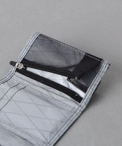 UNITED ARROWS（ユナイテッドアローズ）の「＜PHILMENT＞ EG NECK WLT CASE/ウォレット（財布・メンズ・ブラック/ホワイト/グレー・FREE）」の9枚目の写真