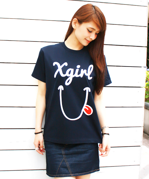 X-girl（エックスガール）の「XG SMILE S/S BIG TEE（Tシャツ/カットソー・レディース・ホワイト/イエロー/ネイビー・ONE SIZE）」の3枚目の写真