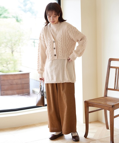 Viola e Viola(ヴィオラエヴィオラ)の「ケーブルカーデ&チュニック2点セット(ニット/セーター・レディース・ベージュ/イエロー/ブラウン/チャコールグレー・M/3L/LL/L)」の11枚目の写真