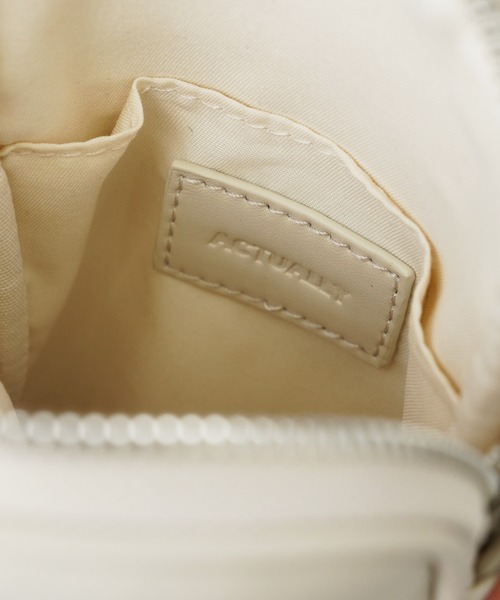 Actually（アクチュアリー）の「フェイクレザー キルトスマホショルダー（ショルダーバッグ・レディース・アイボリー/ブラック/グリーン・フリー）」の18枚目の写真