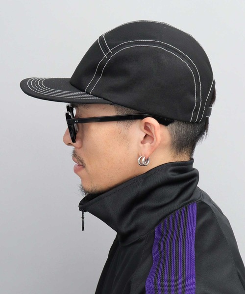 Mr.COVER（ミスターカバー）の「日本製 高密度ツイル ステッチ配色 ワイドブリム ロングビル ジェットキャップ（キャップ・メンズ・ブラック/アイボリー/ネイビー・FREE）」の8枚目の写真