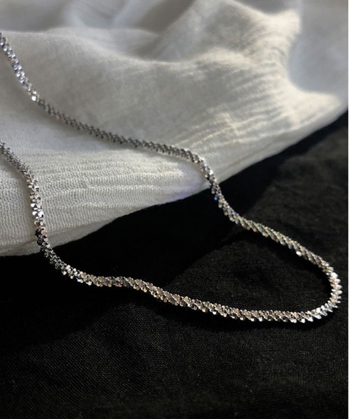 LA VORAGINE（ラ ヴォラジネ）の「アレルギー対応デザインネックレス（ネックレス・レディース・シルバー/ゴールド・FREE）」の5枚目の写真