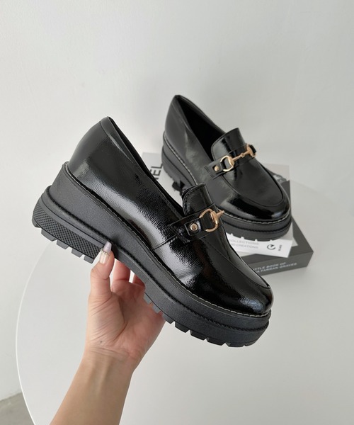 CLEA(クレア)の「リボン/ビット厚底ローファー(ローファー・レディース・ブラック/ブラック系その他・24.5cm/23.5cm)」の16枚目の写真