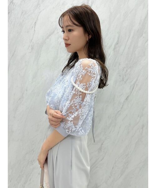 dazzlin(ダズリン)の「チュール刺繍ブラウス(シャツ/ブラウス・レディース・ブラック/オフホワイト/ブルー・FREE)」の10枚目の写真