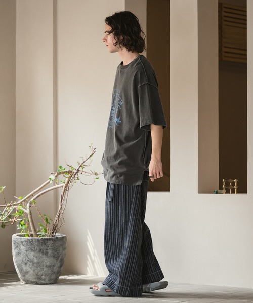 CASPER JOHN(キャスパージョン)の「Belted stripe denim pants/ベルテッドストライプデニムパンツ(デニムパンツ・メンズ・ブラック/インディゴブルー・LARGE/MEDIUM/SMALL/X-SMALL)」の20枚目の写真