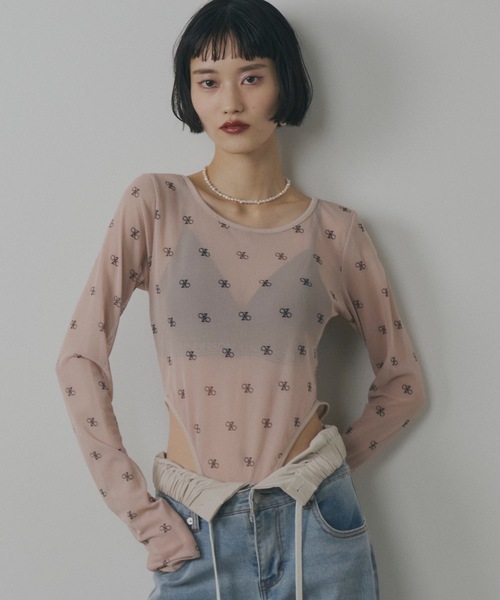VIOLETTA(ヴィオレッタ)の「モノグラム柄シアーボディスーツ(その他トップス・レディース・ホワイト/ブラック/ベージュ・FREE)」の15枚目の写真