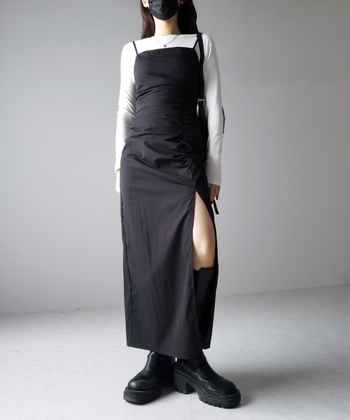 me+em select（ミームセレクト）の「※※【 ３size ／ ３color 】深スリットタックギャザータイトキャミワンピース（ワンピース・レディース・チャコール/ブラック/ライトグレー・LARGE/MEDIUM/SMALL）」の6枚目の写真