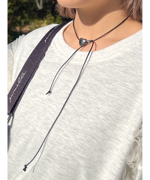 JUMELLE(ジュメロ)の「heart choker(チョーカー・レディース・シルバー・FREE)」の4枚目の写真