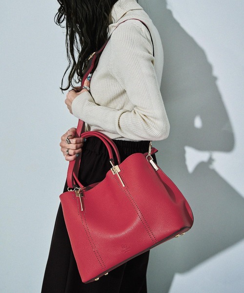 D.KELLY（ディーケリー）の「D.KELLY パンチングデザイントートバッグ 2WAYトートバッグ レディース バッグ（トートバッグ・レディース・グレー/ガンメタ/ブラック/ライトブルー/カーキ/キャメル/ベージュ系その他/レッド/ピンク/ダークブルー/マスタード・ONE SIZE）」の10枚目の写真