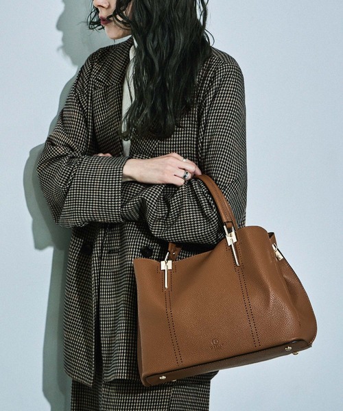 D.KELLY（ディーケリー）の「D.KELLY パンチングデザイントートバッグ 2WAYトートバッグ レディース バッグ（トートバッグ・レディース・グレー/ガンメタ/ブラック/ライトブルー/カーキ/キャメル/ベージュ系その他/レッド/ピンク/ダークブルー/マスタード・ONE SIZE）」の22枚目の写真