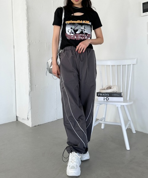 CLEA(クレア)の「ロックプリントカットアウト半袖チビT(Tシャツ/カットソー・レディース・ホワイト/ブラック/グレー・L/M)」の13枚目の写真