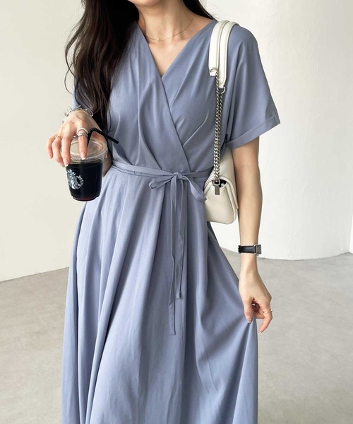 GeeRA(ジーラ)の「ウエストリボンカシュクールフレアワンピース(ワンピース・レディース・ブルー/ベージュ/ブラック・LARGE/MEDIUM)」の14枚目の写真