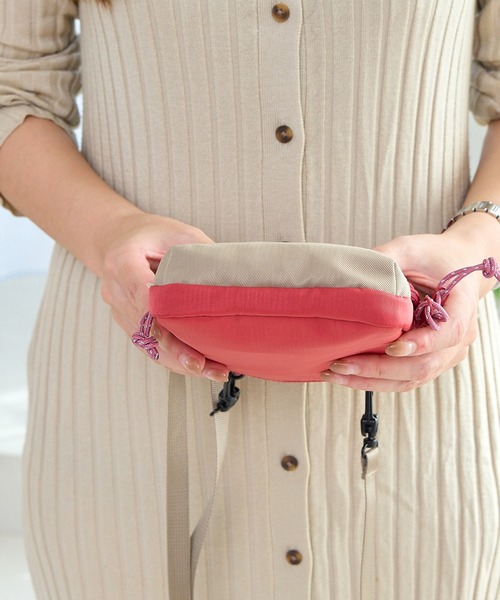 MOOMIN(ムーミン)の「ムーミン ショルダーバッグ ナイロン 軽量 軽い 小さめ RMNL-01(ショルダーバッグ・レディース・ブラック/グレー/レッド/グリーン・FREE)」の12枚目の写真