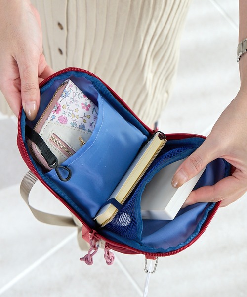 MOOMIN(ムーミン)の「ムーミン ショルダーバッグ ナイロン 軽量 軽い 小さめ RMNL-01(ショルダーバッグ・レディース・ブラック/グレー/レッド/グリーン・FREE)」の14枚目の写真