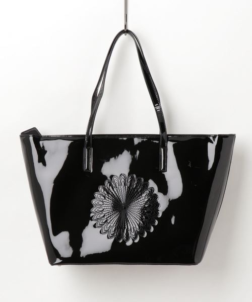 Desigual（デシグアル）の「「Desigual/デシグアル」エナメルトートバッグ（トートバッグ・レディース・ワインレッド/ブラック・ONE SIZE）」の7枚目の写真