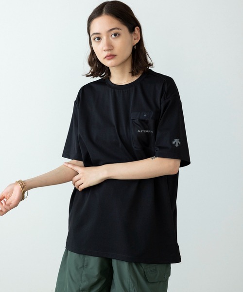 DESCENTE(デサント)の「DESCENTE/デサント RASH H/S T-SHIRT Tシャツ(Tシャツ/カットソー・メンズ・ホワイト/ブラック・O/M/L)」の2枚目の写真