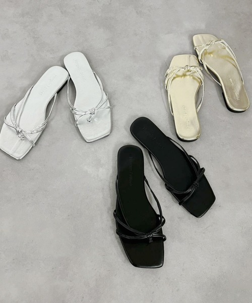 mebole(メボレ)の「ナローストラップサンダル(サンダル・レディース・ブラック/シルバー/ゴールド・LARGE/MEDIUM/SMALL)」の22枚目の写真