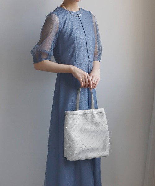 ANEMONE（アネモネ）の「ビーズ×チュールサブバッグ（ハンドバッグ・レディース・ベージュ/ブラック/シルバー・FREE）」の3枚目の写真