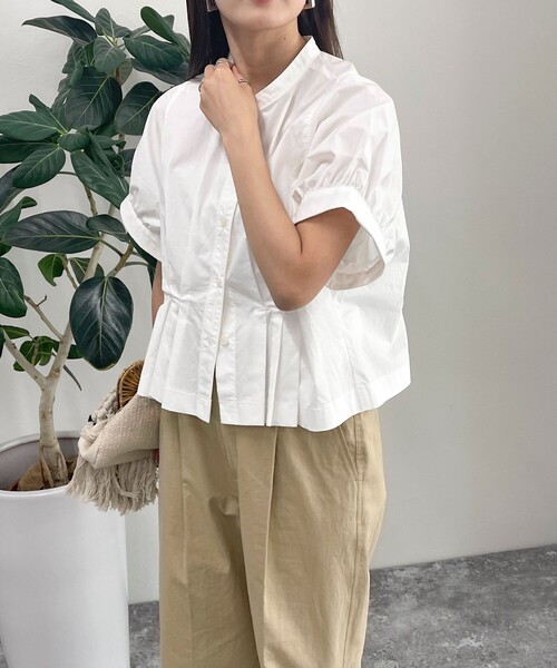 fredy emue（フレディエミュ）の「クロップドハーフスリーブブラウス（シャツ/ブラウス・レディース・ネイビー/オフホワイト/カーキ/ブルー系その他・38）」の13枚目の写真