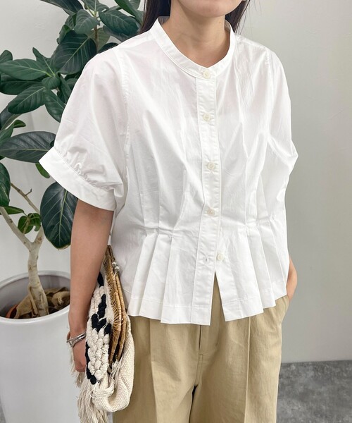 fredy emue（フレディエミュ）の「クロップドハーフスリーブブラウス（シャツ/ブラウス・レディース・ネイビー/オフホワイト/カーキ/ブルー系その他・38）」の15枚目の写真