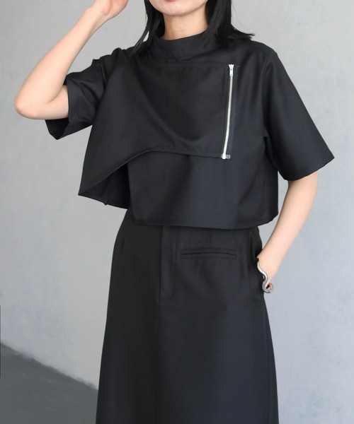 &g'aime（アンジェム）の「【&g’aime】ハイネック半袖ジップブラウス（シャツ/ブラウス・レディース・ブラック/チャコールグレー・FREE）」の5枚目の写真