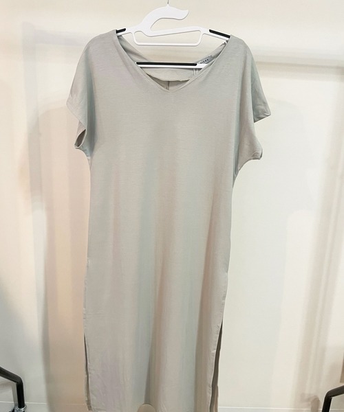 Teem Store(チームストア)の「【インナー付きアンサンブル】プリーツキャミソールワンピ&サイドスリットマキシ丈ワンピース(ワンピース・レディース・アイボリー・F)」の13枚目の写真
