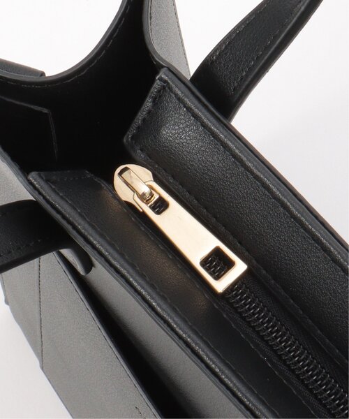 VENCEEXCHANGE（ヴァンスエクスチェンジ）の「シンシア2WAYバッグ（ショルダーバッグ・レディース・オフホワイト/ベージュ/ブラウン/グレー/ブラック/ネイビー・FREE）」の18枚目の写真