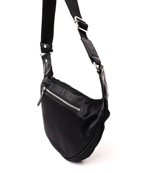 CLEDRAN(クレドラン)の「【CLEDRAN/クレドラン】別注ラウンドボディバッグ(ショルダーバッグ・メンズ・ブラック/ネイビー・FREE)」の19枚目の写真