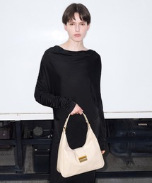 CHARLES & KEITH | Charlot シャーロット ホーボーバッグ(ショルダーバッグ)