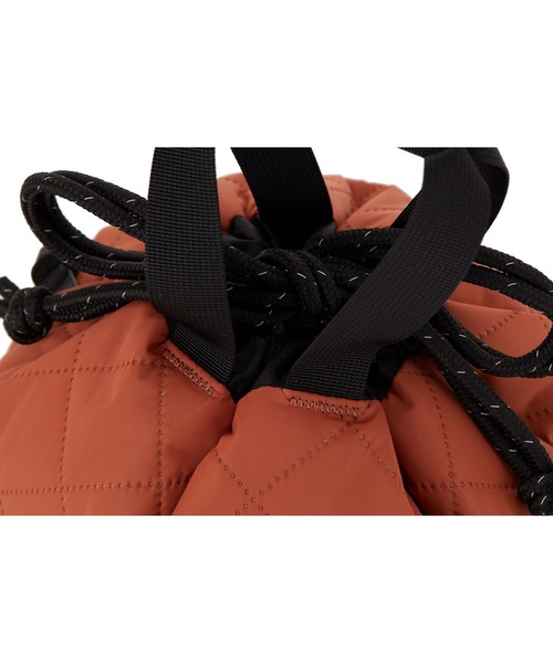 GREGORY(グレゴリー)の「チンチバッグM CINCH BAG M ブラウンキルティッド(ハンドバッグ・メンズ・ブラウン・ONE SIZE)」の5枚目の写真